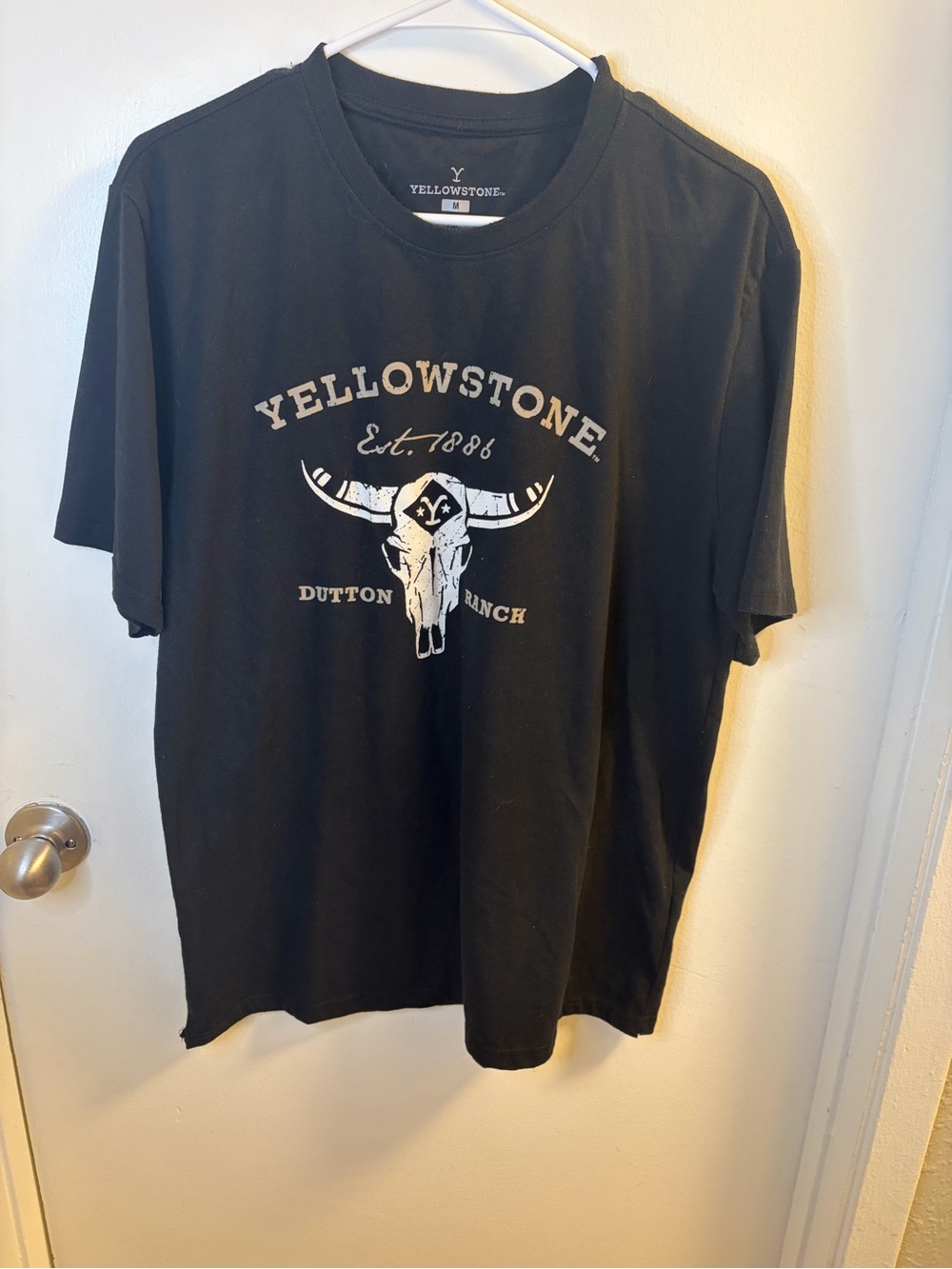 Yellowstone Dutton Ranch Black Graphic T-Shirt Size Medium